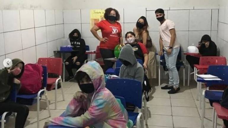 Mascota en las escuelas 2021